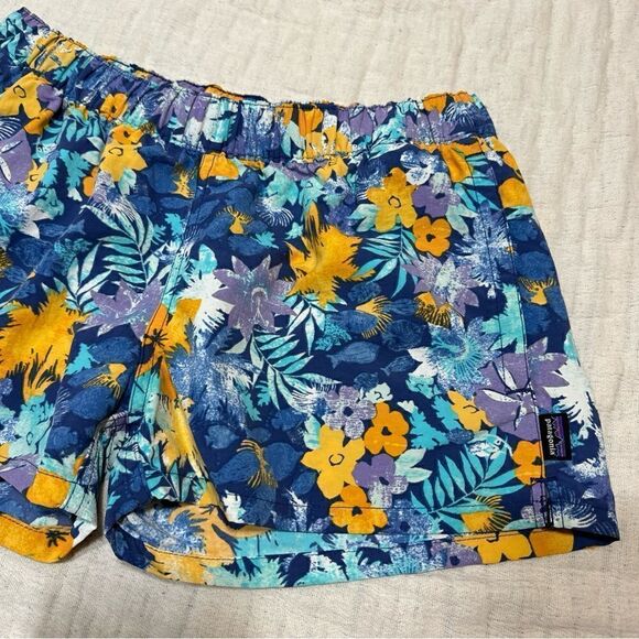 PATAGONIA Women’s Barely Baggies Blue Flower & Shell Shorts Size S - Picture 2 of 8